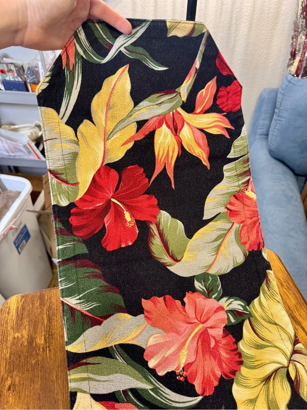 9 Piece Tropical Hibiscus Handmade Dining Set